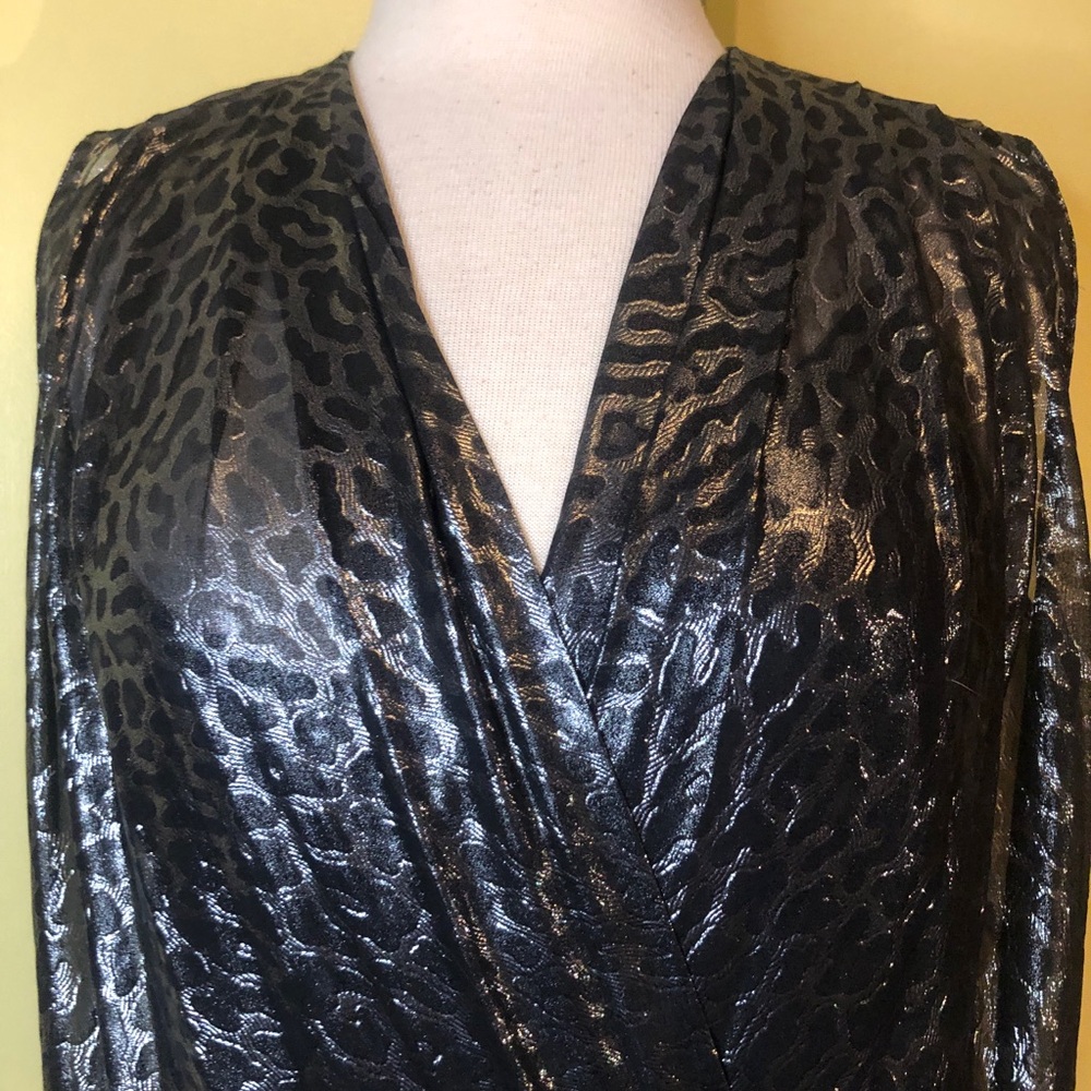 Bodysuit 💐sparkle and built in tank. NWOT. Snap closure - Picture 4 of 11
